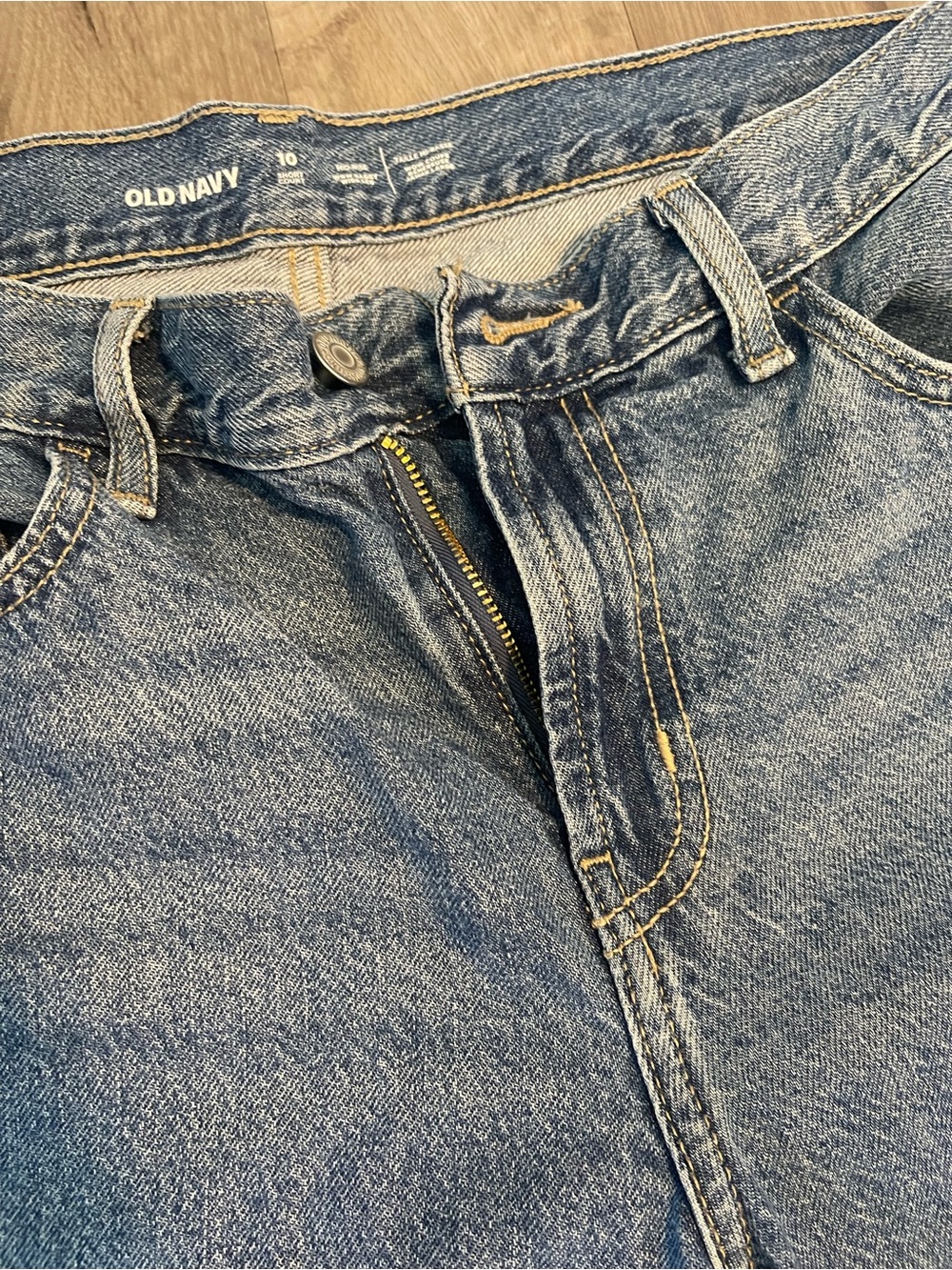 Old Navy Mid Rise Wow Baggy Wide Leg Jeans Worn Once - Picture 2 of 5